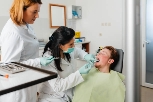 Best Emergency Tooth Extraction in Tobaccoville, NC